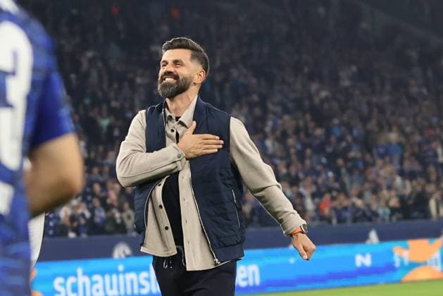 Head coach Miron Muslic FC Schalke 04 is happy about the 1 0 victory in the match of the 2 Bundesliga season 2025 26 FC Schalke 04 Greuther Fürth Copyright Thomas Pakusch Copyright: Thomas Pakusch