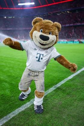 Soccer 1 Bundesliga 5 Matchday FC Bayern Munich SV Werder Bremen on 26 09 2025 at the Allianz Arena in Munich Berni Mascot Munich in Wiesn Outfit Lederhosn DFL regulations prohibit any use of photographs as image sequences and or quasi video xMSx