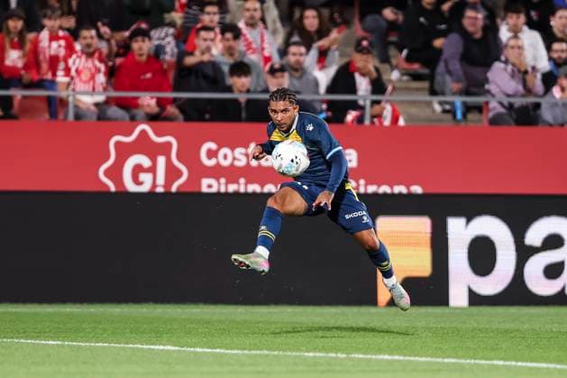 September 26, 2025, Girona, Girona, SPAIN: Tyrhys Dolan of RCD Espanyol in action during the Spanish league, La Liga EA Sports, football match played between Girona FC and RCD Espanyol at Montilivi stadium on September 26, 2025 in Girona, Spain. Girona SPAIN - ZUMAa181 20250926_zaa_a181_139 Copyright: xJavierxBorregox