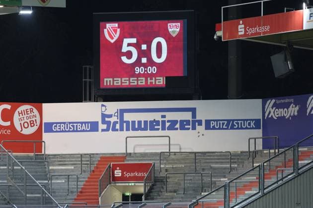 Energie Cottbus defeats VfB Stuttgarts second team 5-0 Football 3 Liga 2025 2026 FC Energie Cottbus VfB Stuttgart II
