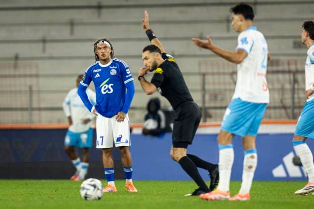 FOOTBALL: Ligue 1 Racing Strasbourg vs Marseille. 26 09 2025 STADE DE LA MEINAU Diego Moreira 7 (RCS)  Copyright: xelyxandroxcegarrax