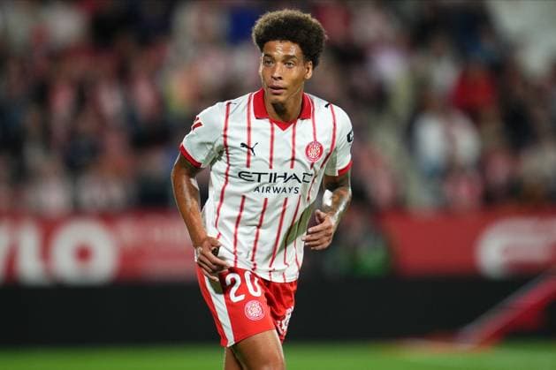 ESP: Girona FC v RCD Espanyol . Liga match 2025-2026, Date 7 Axel Witsel of Girona FC during the La Liga match 2025-2026, date 7 between Girona FC and RCD Espanyol played at Montilivi Stadium on September 26, 2025 in Girona, Spain. kpng Copyright: xBaguxBlancox xPRESSINx PS_240926_GIR_ESP_2526_011
