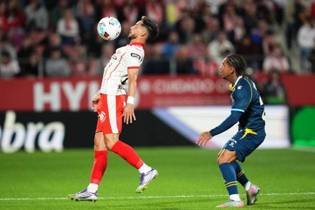 ESP: Girona FC v RCD Espanyol . Liga match 2025-2026, Date 7 Alex Moreno of Girona FC during the La Liga match 2025-2026, date 7 between Girona FC and RCD Espanyol played at Montilivi Stadium on September 26, 2025 in Girona, Spain. kpng Copyright: xBaguxBlancox xPRESSINx PS_240926_GIR_ESP_2526_019