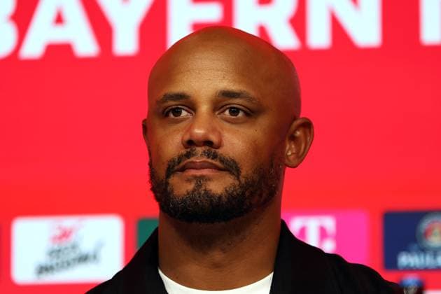 Football, Men, Bundesliga, Season 2025 2026, FC Bayern Munich SV Werder Bremen, Allianz Arena Vincent Kompany, Coach FC Bayern Munich at the press conference, Head, Portrait DFB, DFL regulations prohibit any use of photographs as image sequences and or quasi video