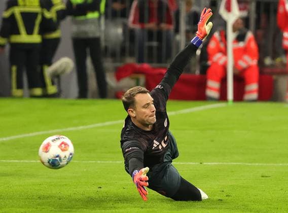 26 09 2025, FC Bayern vs Werder Bremen, Allianz Arena Muenchen, Soccer, Sport, in the picture Manuel Neuer FC Bayern Muenchen