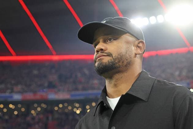 Coach Vincent Kompany FCB portrait, portrait, stadium roof Football 1 BL FC Bayern Munich SV Werder Bremen 26 09 2025 Allianz Arena PHOTO Mladen Lackovic LakoPress