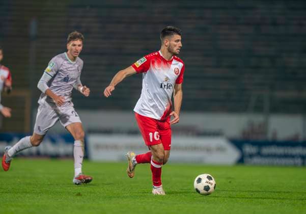 Cagatay Kader Sportfreunde Siegen, 10 Sportfreunde Siegen VfL Bochum U21 26 09 2025 Soccer, Regionalliga West, 10 Matchday, GER, Siegen, Leimbachstadion Siegen Copyright: HMBxMedia xMarcoxBader
