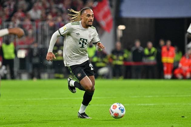 GER, Bayern, Muenchen, Fußball, FC Bayern Muenchen SV Werder Bremen, in der Allianz Arena, Muenchen, Bundesliga, 5 Spieltag, 26 09 25, v l Sascha Boey FC Bayern Muenchen, 23 , im Angriff, im Portrait DFL DFB regulations prohibit any use of photographs as image sequences and or quasi video, Copyright: HMB-Media MichaelxNibel