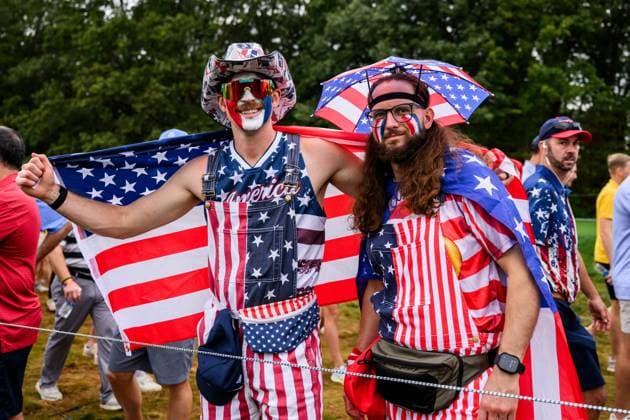 250926 Fans of Team USA during a foursome match on day 1 of the Ryder Cup on September 26, 2025 in New York Photo Jesper Zerman BILDBYRAN kod JZ JZ0617 golf ryder cup day 1 bbeng publik  Copyright: JESPERxZERMAN BB250926JZ089