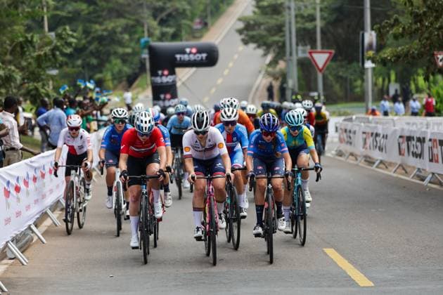 2025 UCI Road World Championships Picture by Alex Whitehead SWpix.com - 27 09 2025 - Cycling - 2025 UCI Road World Championships - Kigali Convention Centre, Kigali, Rwanda - Women Junior Road Race - Arabella Blackburn (Great Britain) Copyright: x xSWpix.comx(t axPhotographyxHubxLtd)xAlexxWhitehead SWpix.comx SWP-3030-7655