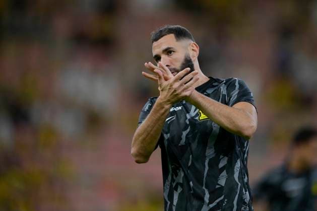 JEDDAH, SAUDI ARABIA - SEPTEMBER 26: Karim Benzema warming up during the Saudi Pro League match between Al Ittihad and Al Nassr at King Abdullah Sports City on September 26, 2025 in Jeddah, Saudi Arabia. (Photo by Khalid Alhaj) SPO  Copyright: xKhalidxAlhaj