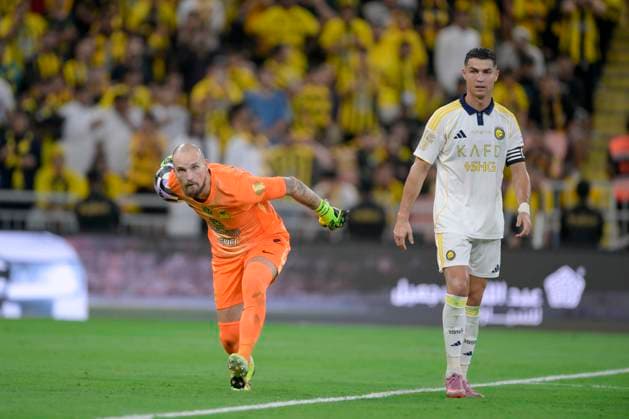 JEDDAH, SAUDI ARABIA - SEPTEMBER 26:Cristiano Ronaldo and Predrag RajkoviÃ„â€¡ during the Saudi Pro League match between Al Ittihad and Al Nassr at King Abdullah Sports City on September 26, 2025 in Jeddah, Saudi Arabia. (Photo by Khalid Alhaj) SPO  Copyright: xKhalidxAlhaj