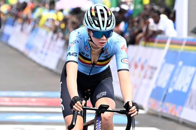 UCI 2025 Road World Championship, WM, Weltmeisterschaft Kigali 27 09 2025 KIGALI, RWANDA - SEPTEMBER 27 : Five Laura (BEL) during the Women Junior cycling road race of the UCI Road World Championships 2025 92nd edition an UCI World Championships cycling race of 74.6 km with start in Kigali and finish in Kigali on September 27, 2025 in Kigali, Rwanda, 27 09 2025 Kigali Rwanda  Copyright: xJanxDexMeuleneirx