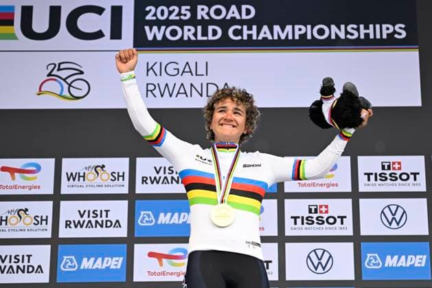 UCI 2025 Road World Championship, WM, Weltmeisterschaft Kigali 27 09 2025 KIGALI, RWANDA - SEPTEMBER 27 : Ostiz Taco Paula (ESP) during the podium ceremony of the Women Junior cycling road race of the UCI Road World Championships 2025 92nd edition an UCI World Championships cycling race of 74.6 km with start in Kigali and finish in Kigali on September 27, 2025 in Kigali, Rwanda, 27 09 2025 Kigali Rwanda  Copyright: xJanxDexMeuleneirx