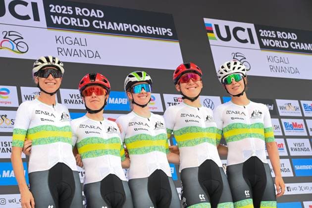 2025 UCI Road World Championships Picture by Simon Wilkinson SWpix.com - 27 09 2025 - Cycling - 2025 UCI Road World Championships - Kigali Convention Centre, Kigali, Rwanda - Women Elite Road Race - Brodie Chapman (Australia), Lauretta Hanson (Australia), Alexandra Grace Manly (Australia), Ruby Roseman-Gannon (Australia), Amanda Spratt (Australia) Copyright: x xSWpix.comx(t axPhotographyxHubxLtd)xSimonxWilkinson SWpix.comx SWP-3030-7857