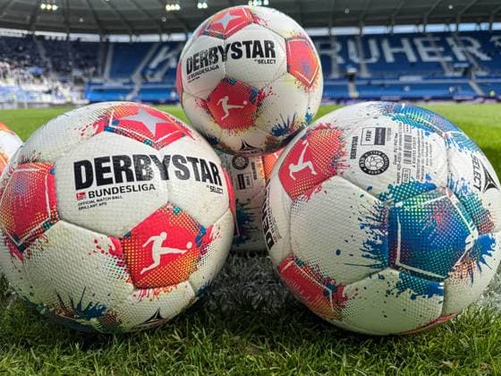 Derbystar Spielball Pyramide, GER, Karlsruher SC vs 1 FC Magdeburg, 2 Bundesliga, 7 Matchday, 2025 2026, 27 09 2025, DFL REGULATES PROHIBIT ANY USE OF PHOTOGRAPHS AS IMAGE SEQUENCES AND OR QUASI VIDEO, GER, Karlsruher SC vs 1 FC Magdeburg, 2 Bundesliga, 7 Matchday, 2025 2026, 27 09 2025 Karlsruhe Copyright: xEibner-Pressefoto JanxPrihodax EP_JPA