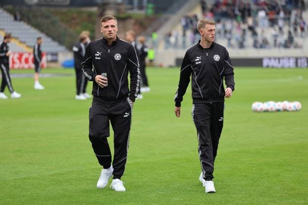 27 09 2025, Football, Men, 2 Bundesliga, Season 2025 2026, SV 07 Elversberg Holstein Kiel, Marcus Müller Holstein Kiel , Alexander Bernhardsson Holstein Kiel Elversberg Ursapharm Arena an der Kaiserlinde Saarland Germany DEU Copyright: xSebastianxBachx