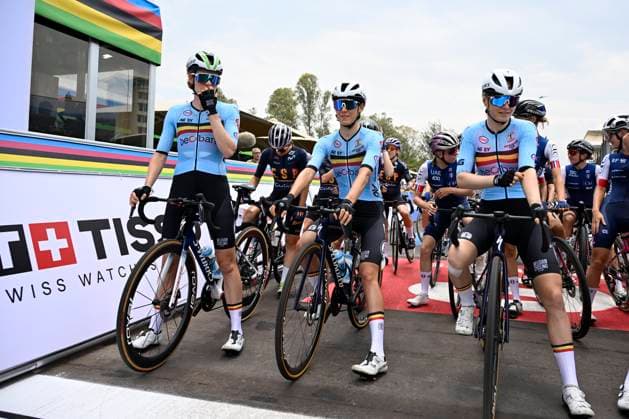 UCI 2025 Road World Championship, WM, Weltmeisterschaft Kigali 27 09 2025 KIGALI, RWANDA - SEPTEMBER 27 : Meert Marieke (BEL), Van De Velde Julie (BEL) and Vanpachtenbeke Margot (BEL) during the Women Elite cycling road race of the UCI Road World Championships 2025 92nd edition an UCI World Championships cycling race of 164.6 km with start in Kigali and finish in Kigali on September 27, 2025 in Kigali, Rwanda, 27 09 2025 Kigali Rwanda  Copyright: xJanxDexMeuleneirx