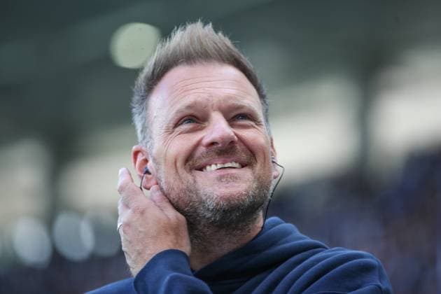Marksu Fiedler 1 FC Magdeburg, Head Coach during pre-match interview, GER, Karlsruher SC vs 1 FC Magdeburg, 2 Bundesliga, Matchday 7, 2025 2026, 27 09 2025, DFL REGULATES PROHIBIT ANY USE OF PHOTOGRAPHS AS IMAGE SEQUENCES AND OR QUASI VIDEO, GER, Karlsruher SC vs 1 FC Magdeburg, 2 Bundesliga, Matchday 7, 2025 2026, 27 09 2025 Karlsruhe Copyright: xEibner-Pressefoto JanxPrihodax EP_JPA
