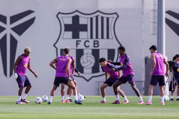 Football, Spain, Training FC Barcelona