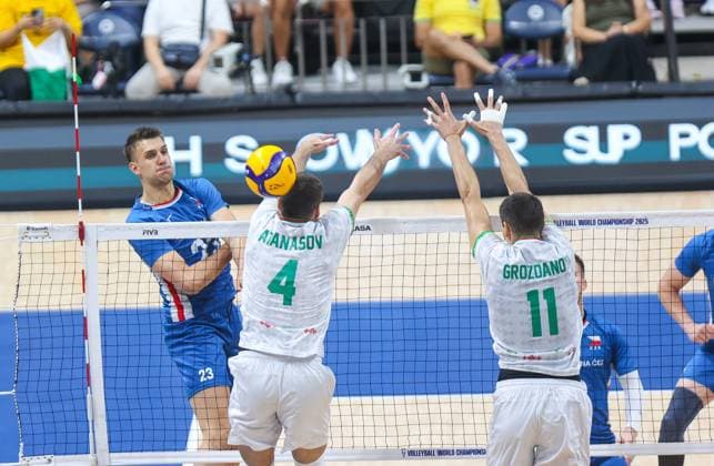 2025.09.27 Pasay City Manila siatkowka mezczyn Mistrzostwa Swiata FIVB 2025 Czechy - Bulgaria N z FIVB Men s World Championship, WM, Weltmeisterschaft 2025 Czechia - Bulgary semi finals polfinal radosc zwyciestwo winner win kibice doping Foto Szymon Gorski PressFocus 2025.09.27 Pasay City Manila volleyball men FIVB Men s World Championship 2025 Czechy - Bulgaria FIVB Men s World Championship 2025 Czechia - Bulgary semi finals polfinal radosc zwyciestwo winner win kibice doping Credit: Szymon Gorski PressFocus NEWSPIX.PL --- newspix.pl 