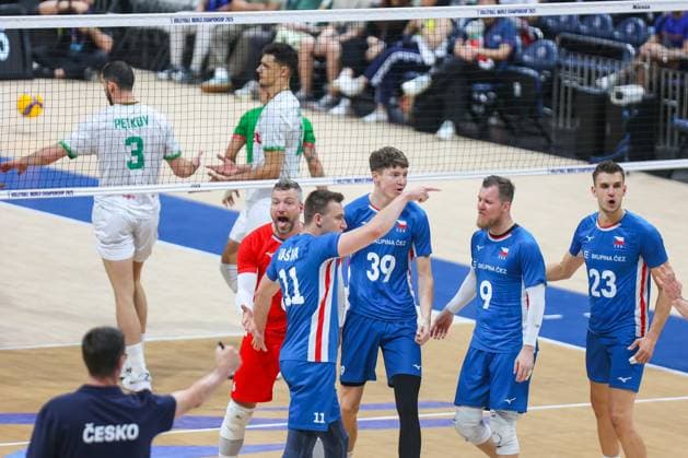 2025.09.27 Pasay City Manila siatkowka mezczyn Mistrzostwa Swiata FIVB 2025 Czechy - Bulgaria N z FIVB Men s World Championship, WM, Weltmeisterschaft 2025 Czechia - Bulgary semi finals polfinal radosc zwyciestwo winner win kibice doping Foto Szymon Gorski PressFocus 2025.09.27 Pasay City Manila volleyball men FIVB Men s World Championship 2025 Czechy - Bulgaria FIVB Men s World Championship 2025 Czechia - Bulgary semi finals polfinal radosc zwyciestwo winner win kibice doping Credit: Szymon Gorski PressFocus NEWSPIX.PL --- newspix.pl 