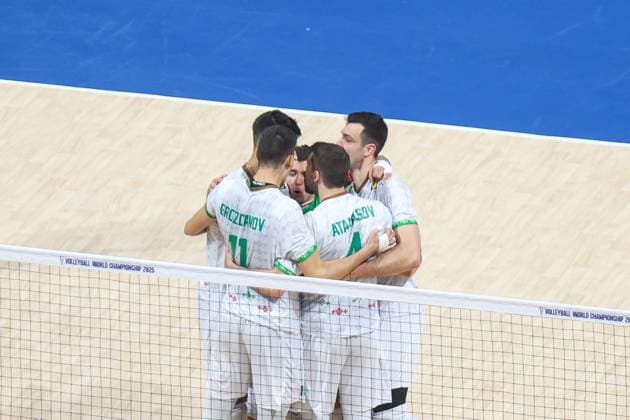 2025.09.27 Pasay City Manila siatkowka mezczyn Mistrzostwa Swiata FIVB 2025 Czechy - Bulgaria N z FIVB Men s World Championship, WM, Weltmeisterschaft 2025 Czechia - Bulgary semi finals polfinal radosc zwyciestwo winner win kibice doping Foto Szymon Gorski PressFocus 2025.09.27 Pasay City Manila volleyball men FIVB Men s World Championship 2025 Czechy - Bulgaria FIVB Men s World Championship 2025 Czechia - Bulgary semi finals polfinal radosc zwyciestwo winner win kibice doping Credit: Szymon Gorski PressFocus NEWSPIX.PL --- newspix.pl 