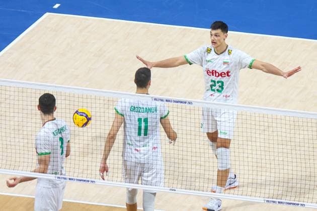 2025.09.27 Pasay City Manila siatkowka mezczyn Mistrzostwa Swiata FIVB 2025 Czechy - Bulgaria N z FIVB Men s World Championship, WM, Weltmeisterschaft 2025 Czechia - Bulgary semi finals polfinal radosc zwyciestwo winner win kibice doping Foto Szymon Gorski PressFocus 2025.09.27 Pasay City Manila volleyball men FIVB Men s World Championship 2025 Czechy - Bulgaria FIVB Men s World Championship 2025 Czechia - Bulgary semi finals polfinal radosc zwyciestwo winner win kibice doping Credit: Szymon Gorski PressFocus NEWSPIX.PL --- newspix.pl 