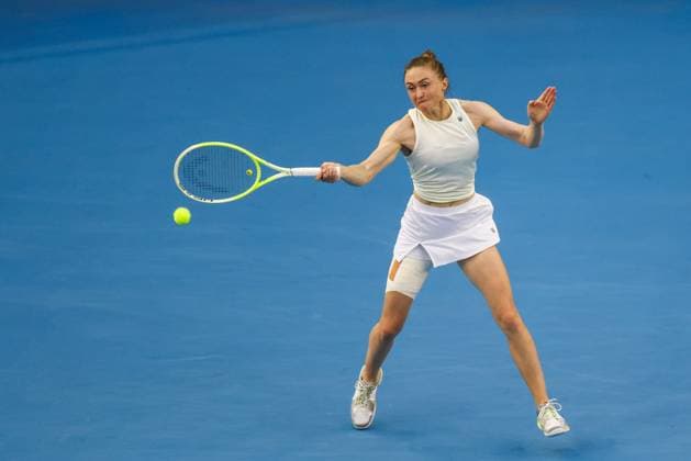 BEIJING, CHINA - SEPTEMBER 27: Allaksandra Sasnovich competes in the Women s Singles Round of 64 match against Naomi Osaka of Japan on day 6 of the 2025 China Open at National Tennis Center on September 27, 2025 in Beijing, China.  Copyright: xVCGx 111593531549