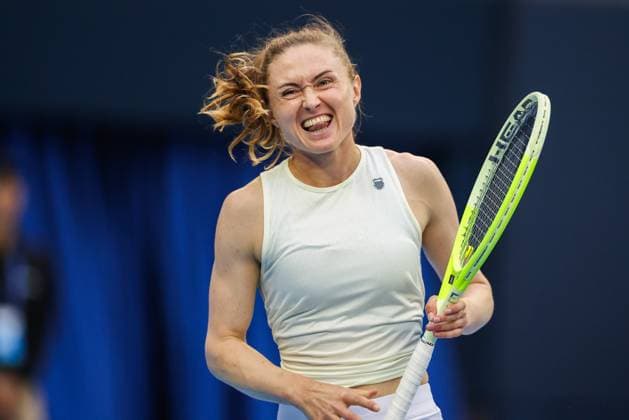 BEIJING, CHINA - SEPTEMBER 27: Allaksandra Sasnovich competes in the Women s Singles Round of 64 match against Naomi Osaka of Japan on day 6 of the 2025 China Open at National Tennis Center on September 27, 2025 in Beijing, China.  Copyright: xVCGx 111593526301
