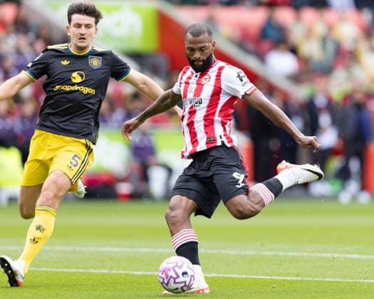 27th September 2025; Gtech Community Stadium, Brentford, London, England; Premier League Football, Brentford versus Manchester United, ManU Igor Thiago of Brentford scores in the 8th minute, Brentford 1-0 Manchester United  IanxStephen