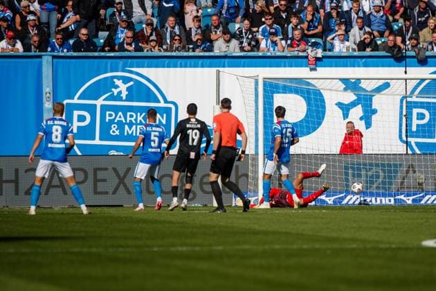 Not in picture Emre Aytun Havelse scores 0 1 GER, FC Hansa Rostock vs TSV Havelse, Football, Men, 3 Liga, 08 Matchday, Season 2025 2026, 27 09 2025 Rostock Ostseestadion Mecklenburg Vorpommern Germany