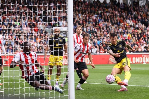 Brentford gegen Manchester United 27. September 2025, London Premier League Fußball Brentford gegen Manchester United Benjamin Sesko von Manchester United erzielt das erste Tor Foto Jacques Feeney Abseits London UK  Copyright: xJacquesxFeeneyx xOffsidexOffside
