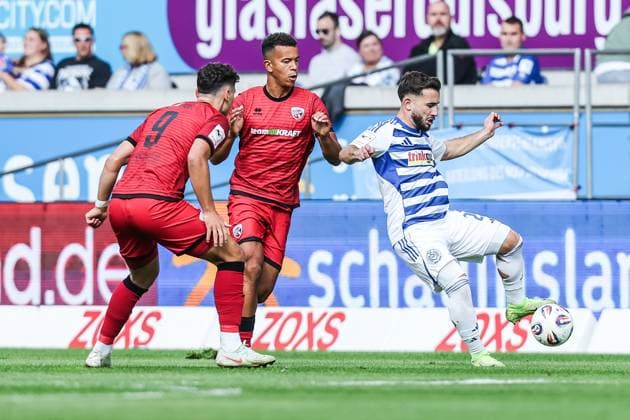 Sports, Football, 3 Liga Season 2025 2026 8 Matchday MSV Duisburg FC Ingolstadt 04 27 09 2025, Can Coskun MSV Duisburg, 27 Duisburg schauinsland reisen arena North Rhine-Westphalia Germany