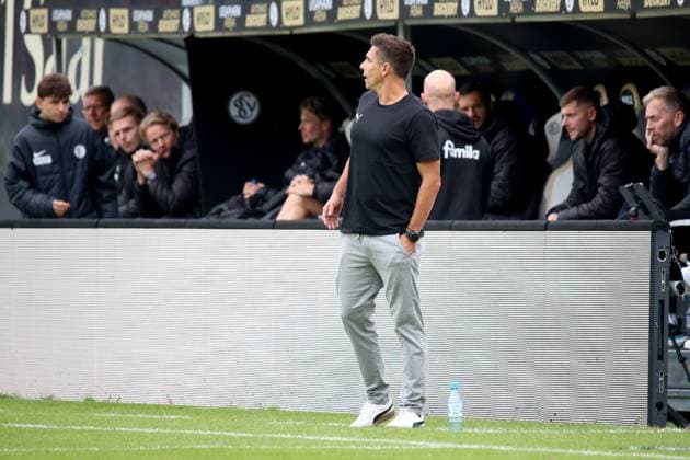 27 09 2025, xpfrx, Soccer 2 Bundesliga, SV Elversberg Holstein Kiel v l Coach Marcel Rapp Holstein Kiel DFL DFB REGULATIONS PROHIBIT ANY USE OF PHOTOGRAPHS as IMAGE SEQUENCES and or QUASI VIDEO Elversberg