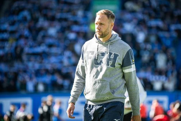 Rostock, Germany 27 September 2025 3 Liga 2025 2026 FC Hansa Rostock vs TSV Havelse In the picture Head coach Daniel Brinkmann Hansa Rostock DFB regulations prohibit any use of photographs as image sequences and or quasi video Copyright: xFotostandx xVoelkerx