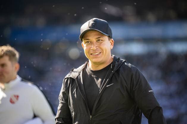 Rostock, Germany 27 September 2025 3 Liga 2025 2026 FC Hansa Rostock vs TSV Havelse In the picture coach Samir Ferchichi TSV Havelse smiling on the pitch DFB regulations prohibit any use of photographs as image sequences and or quasi video Copyright: xFotostandx xVoelkerx