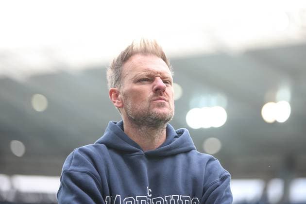 Marksu Fiedler 1 FC Magdeburg, Head coach in a bad mood after the defeat, GER, Karlsruher SC vs 1 FC Magdeburg, 2 Bundesliga, Matchday 7, 2025 2026, 27 09 2025, DFL REGULATES PROHIBIT ANY USE OF PHOTOGRAPHS AS IMAGE SEQUENCES AND OR QUASI VIDEO, GER, Karlsruher SC vs 1 FC Magdeburg, 2 Bundesliga, Matchday 7, 2025 2026, 27 09 2025 Karlsruhe Copyright: xEibner-Pressefoto JanxPrihodax EP_JPA