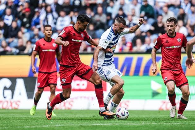 Sports, football, 3 league season 2025 2026 8 matchday MSV Duisburg FC Ingolstadt 04 27 09 2025, Rasim Bulic MSV Duisburg, 6 duel Duisburg schauinsland reisen arena North Rhine-Westphalia Germany