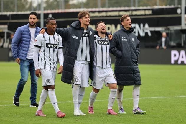 27 09 2025, Football, Men, 2 Bundesliga, Season 2025 2026, SV 07 Elversberg Holstein Kiel, Jarzinho Malanga SV 07 Elversberg , Otto Stange SV 07 Elversberg , Luca Schnellbacher SV 07 Elversberg , Lukas Petkov SV 07 Elversberg Elversberg Ursapharm Arena an der Kaiserlinde Saarland Germany DEU Copyright: xSebastianxBachx