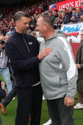 Bundesliga Men, Matchday 5, Season 2025 26, FC Heidenheim FC Augsburg Frank Schmidt Head Coach, FC Heidenheim , Sandr Wagner Head Coach, FC Augsburg FC Heidenheim FC Augsburg Bundesliga Men, Matchday 5, Season 2025 26, FC Heidenheim FC Augsburg Germany, Heidenheim, Voith Arena, 27 09 2025 SP_GHR