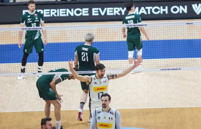 2025.09.27 Pasay City Manila siatkowka mezczyn Mistrzostwa Swiata FIVB 2025 Polska - Wlochy N z FIVB Men s World Championship, WM, Weltmeisterschaft 2025 Poland - Italy semi finals polfinal Wilredo Leon Bartosz Kurek radosc zwyciestwo winner win kibice Nicola Grbic doping Kamil Semeniuk Marcin Komenda Jakub Kochanowski Norbert Huber Bartosz Kurek Wilfredo Leon Jakub Popiwczak Foto Szymon Gorski 2025.09.27 Pasay City Manila volleyball men FIVB Men s World Championship 2025 Polska - Wlochy FIVB Men s World Championship 2025 Poland - Italy semi finals polfinal Wilredo Leon Bartosz Kurek radosc zwyciestwo winner win kibice Nicola Grbic doping Kamil Semeniuk Marcin Komenda Jakub Kochanowski Norbert Huber Bartosz Kurek Wilfredo Leon Jakub Popiwczak Credit: Szymon Gorski NEWSPIX.PL --- newspix.pl 