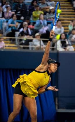 (250927) -- BEIJING, Sept. 27, 2025 -- Osaka Naomi serves during the women s singles second round match between Osaka Naomi of Japan and Aliaksandra Sasnovich of Belarus at 2025 China Open tennis tournament in Beijing, China, Sept. 27, 2025. ) (SP)CHINA-BEIJING-TENNIS-CHINA OPEN-WOMEN S SINGLES-SECOND ROUND (CN) HuxJingwen 