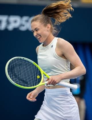 (250927) -- BEIJING, Sept. 27, 2025 -- Aliaksandra Sasnovich reacts during the women s singles second round match between Osaka Naomi of Japan and Aliaksandra Sasnovich of Belarus at 2025 China Open tennis tournament in Beijing, China, Sept. 27, 2025. ) (SP)CHINA-BEIJING-TENNIS-CHINA OPEN-WOMEN S SINGLES-SECOND ROUND (CN) HuxJingwen 