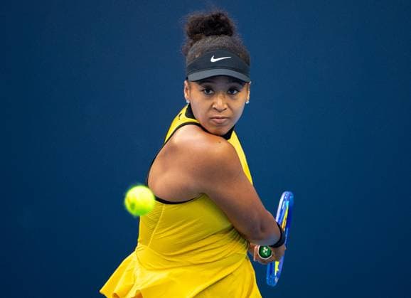 (250927) -- BEIJING, Sept. 27, 2025 -- Osaka Naomi hits a return during the women s singles second round match between Osaka Naomi of Japan and Aliaksandra Sasnovich of Belarus at 2025 China Open tennis tournament in Beijing, China, Sept. 27, 2025. ) (SP)CHINA-BEIJING-TENNIS-CHINA OPEN-WOMEN S SINGLES-SECOND ROUND (CN) HuxJingwen 