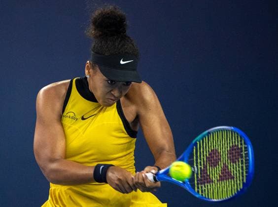 (250927) -- BEIJING, Sept. 27, 2025 -- Osaka Naomi hits a return during the women s singles second round match between Osaka Naomi of Japan and Aliaksandra Sasnovich of Belarus at 2025 China Open tennis tournament in Beijing, China, Sept. 27, 2025. ) (SP)CHINA-BEIJING-TENNIS-CHINA OPEN-WOMEN S SINGLES-SECOND ROUND (CN) HuxJingwen 