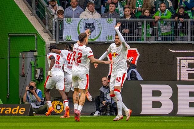 Germany Soccer 1 Bundesliga, Matchday 6 2025 2026, VfL Wolfsburg RB Leipzig on 27 09 2025 in Wolfsburg Volkswagen Arena Goal celebration to 0 1 Copyright: xSvenxHeidmannx