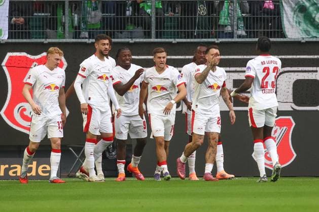 27 09 2025, xgox, Fußball 1 Bundesliga VfL Wolfsburg RB Leipzig emspor, v l jubilation after the 0 1 by Johan Bakayoko Leipzig, 9 DFL DFB REGULATIONS PROHIBIT ANY USE OF PHOTOGRAPHS as IMAGE SEQUENCES and or QUASI VIDEO Wolfsburg