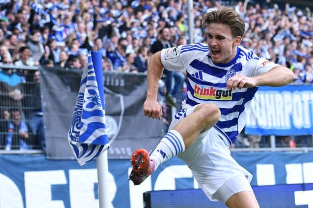 Soccer 3 Liga 8 Matchday MSV Duisburg FC Ingolstadt 04 on 27 09 2025 at Schauinsland Reisen Arena in Duisburg Goal celebration to 1 1 by Patrick Sussek Duisburg DFB regulations prohibit any use of photographs as image sequences and or quasi video xRx