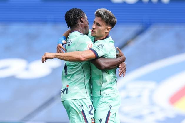 September 27, 2025, Getafe, Madrid, Spain: Ivan Romero of Levante UD celebrates a goal during the Spanish League, LaLiga EA Sports, football match played between Getafe CF and Levante UD at Coliseum stadium on September 27, 2025, in Getafe, Madrid, Spain. Getafe Spain - ZUMAa181 20250927_zaa_a181_088 Copyright: xIrinaxR.xHipolitox